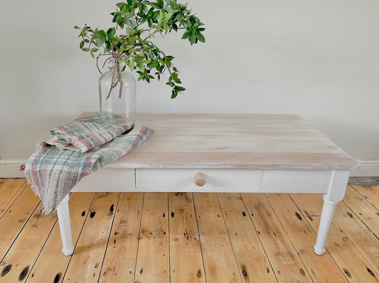 'Birdie' Rustic Farmhouse Style Coffee Table