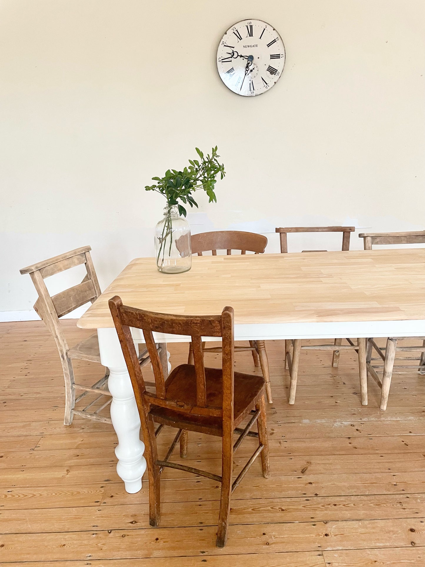 'Otto' Pine Farmhouse Style Dining Table