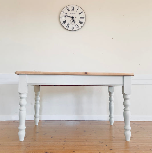 'Harry' Farmhouse Style Table